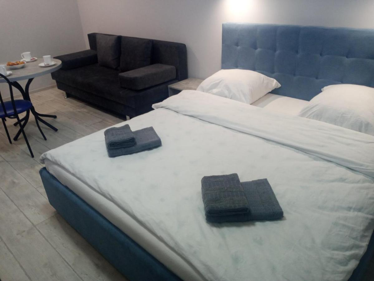 Apartament Yescity! Uzhhorod Bagian luar foto