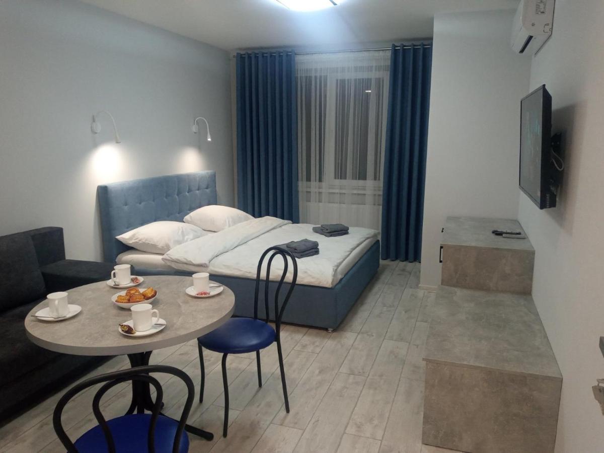 Apartament Yescity! Uzhhorod Bagian luar foto