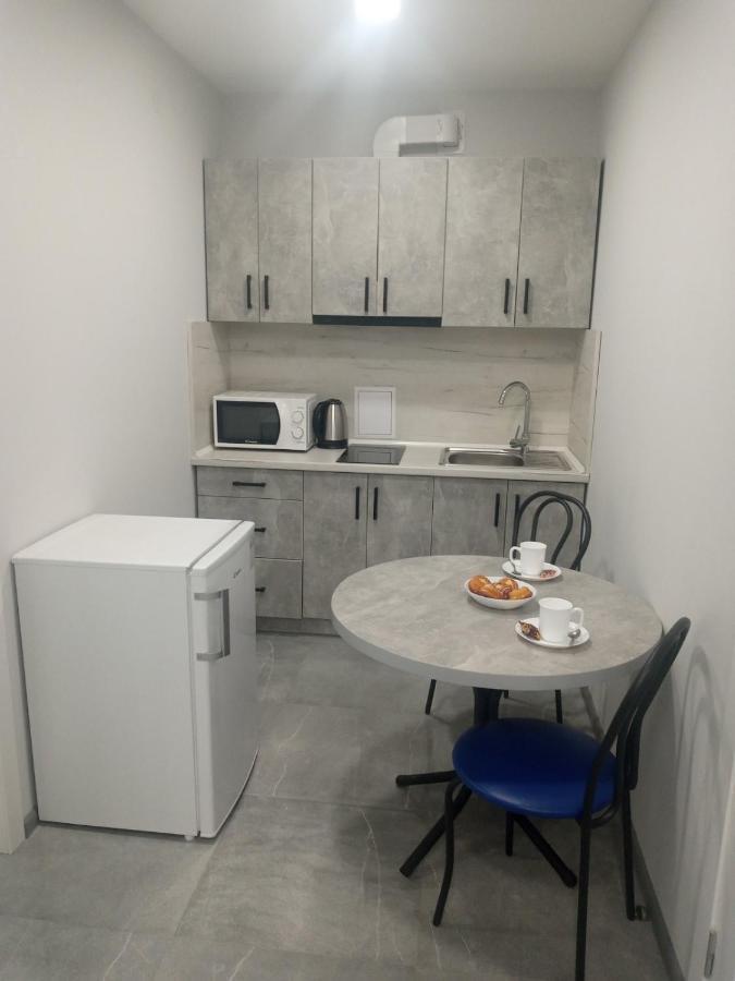 Apartament Yescity! Uzhhorod Bagian luar foto