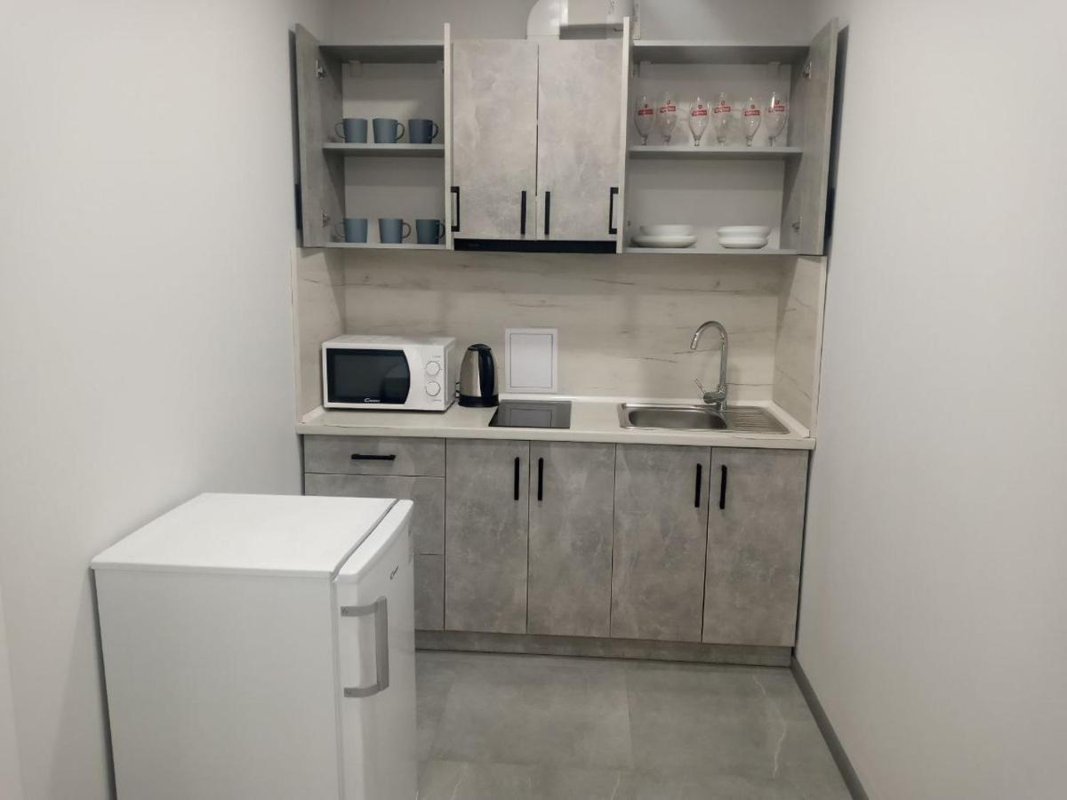 Apartament Yescity! Uzhhorod Bagian luar foto
